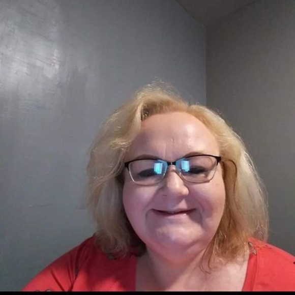 Meet your Posher, Kim - Picture 1 of 1